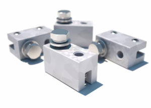 7241206 – 3M DBI SALA E Maxi Clamp 4 Pack for Standing Seam Roof Top Anchor 1 Pack Anchorage Connectors & Hardware